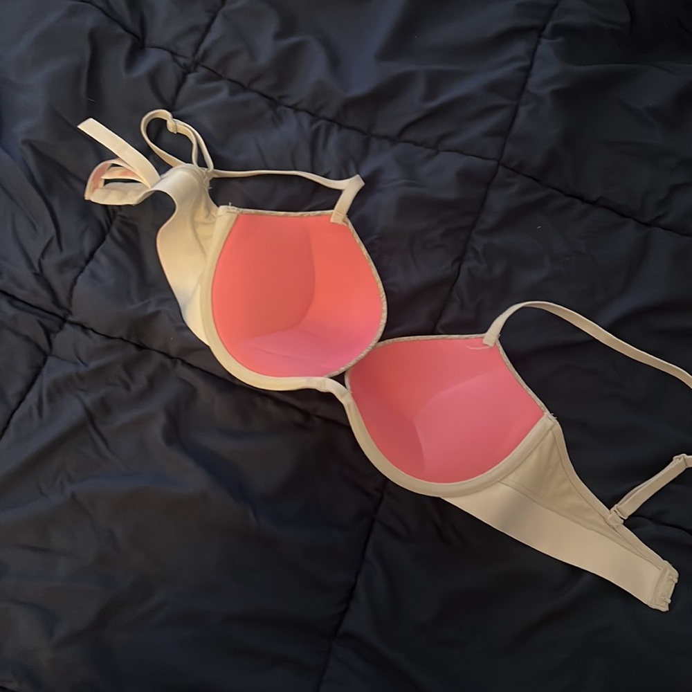 Bra - Picture 2 of 3